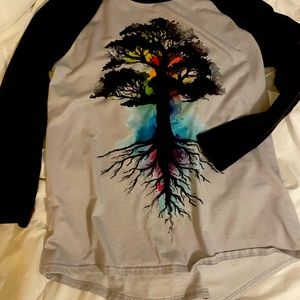 Black and white long sleeve tee.